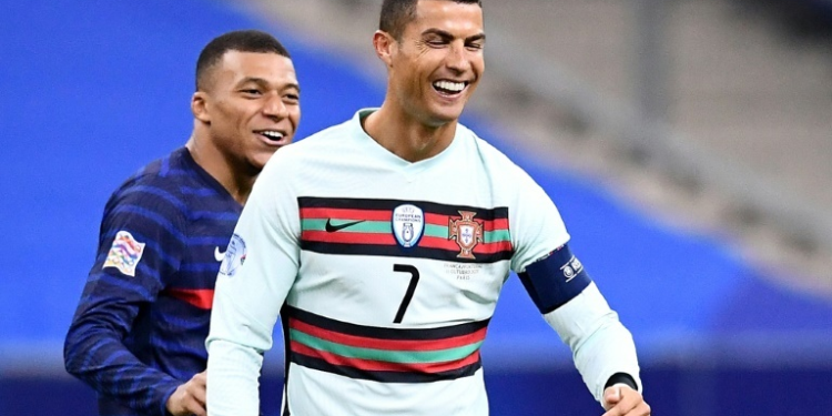 Who has scored more goals: Messi or Ronaldo?