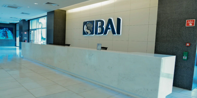 A Comprehensive Guide to Cape Verde’s Commercial Banks: Services, Contacts, and Key Information
