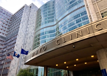 5 FOODS TO EAT TO KEEP HEMORRHOIDS FROM COMING BACK