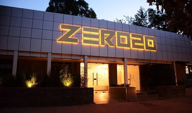 Zero20 Restaurant & Lounge