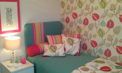 How to Hang Wallpaper: A DIY Guide With 6 Simple Steps