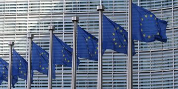 EU to Move Forward with Apple and Meta Investigations Under Digital Markets Act