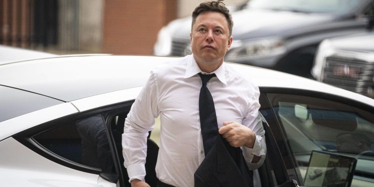 Elon Musk Clarifies Misconceptions About Wealth