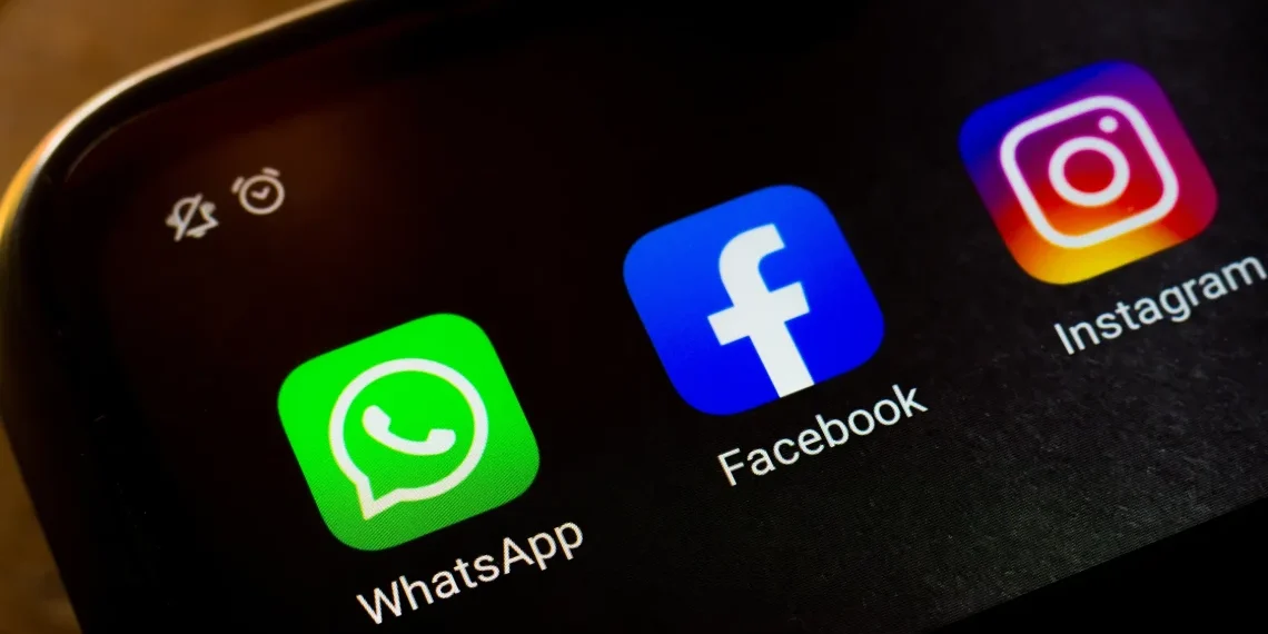 WhatsApp Introduces Social Media Integration for Profiles