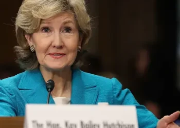 Kay Bailey Hutchison Net Worth
