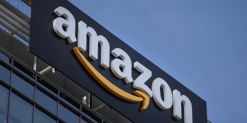 Amazon ‘Buy for Me’ AI Agent Simplifies Online Shopping