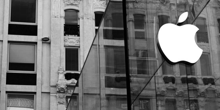 Apple Fined €150 Million in France Over App Tracking Transparency System