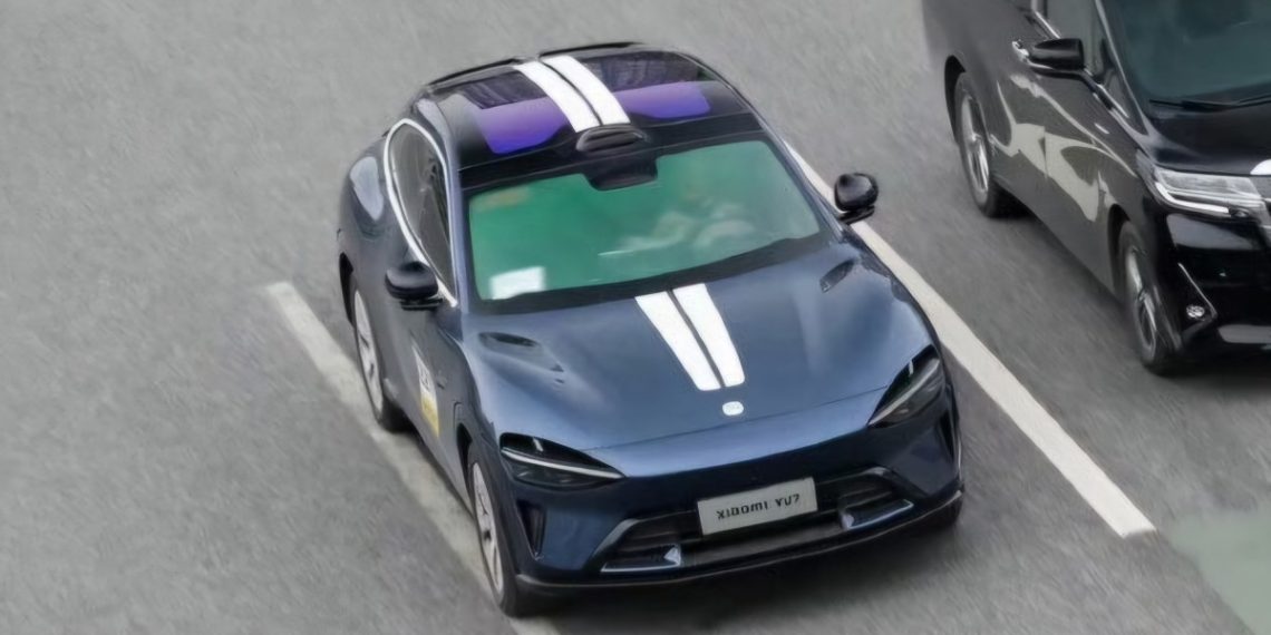 Xiaomi YU7 SUV Debuts Smart Glass Roof for Cooler Cabins
