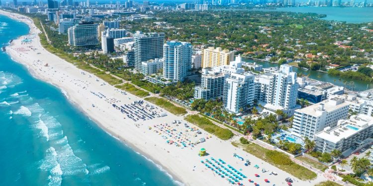 Top 10 Richest People in Florida (2025)
