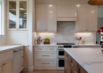 Top Home Renovation Ideas for ROI in Property Value