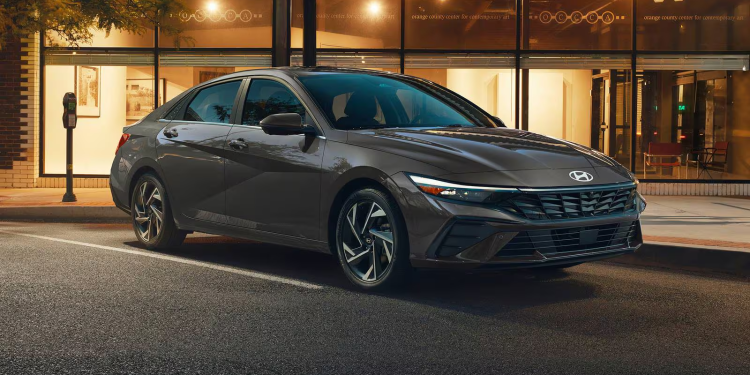 Best Gas Mileage Cars in 2025 for Fuel Efficiency