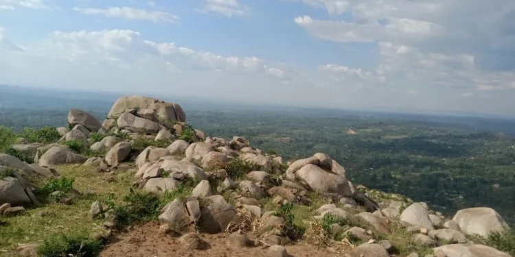Complete Guide to some of  Banyore Clans in Kenya