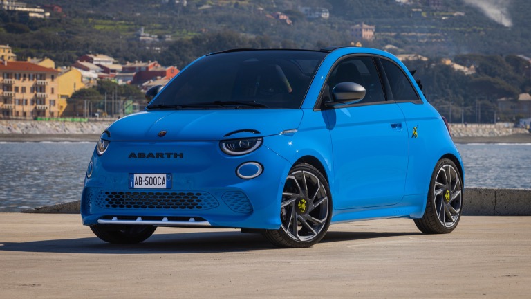 Abarth 500e Convertible 2023 Electric Car Specs