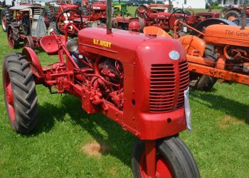 B.F. Avery Farm Tractors: Compact Power Legacy