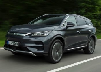 BYD Tang Flagship – 460 km Range, 7-Seat EV SUV