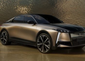 DS N°8 FWD Long Range Specs: 545 km Range, 97.2 kWh Battery