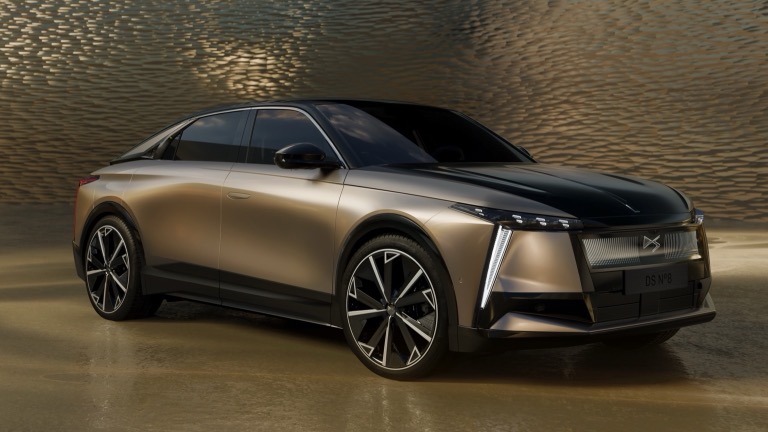 DS N°8 FWD Long Range Specs: 545 km Range, 97.2 kWh Battery
