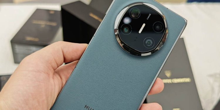 Huawei Mate X6 Review: A Foldable Marvel with Exceptional Camera Capabilities