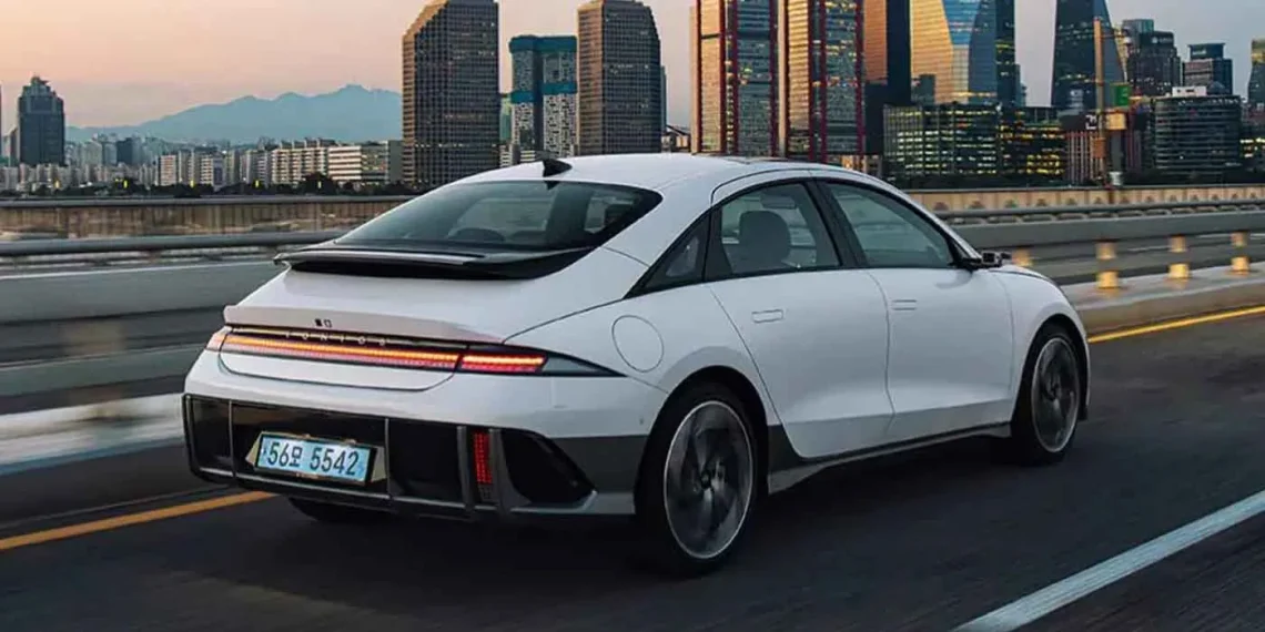 Hyundai IONIQ 6 Standard Range 2WD: Sleek and Smart Electric Sedan