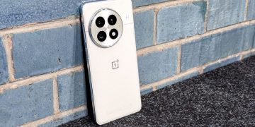 OnePlus 13 Review: A Flagship Powerhouse Redefining Smartphone Excellence