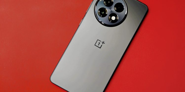 OnePlus 13R Review: A Flagship Experience at a Mid-Range Price