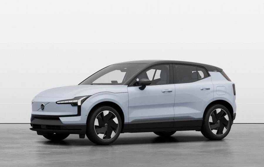 Volvo EX30 Twin Motor Performance: Compact Powerhouse with Premium Features
