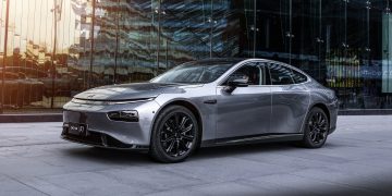 XPENG P7 RWD Long Range Specs: 495 km Range, 182 kW DC