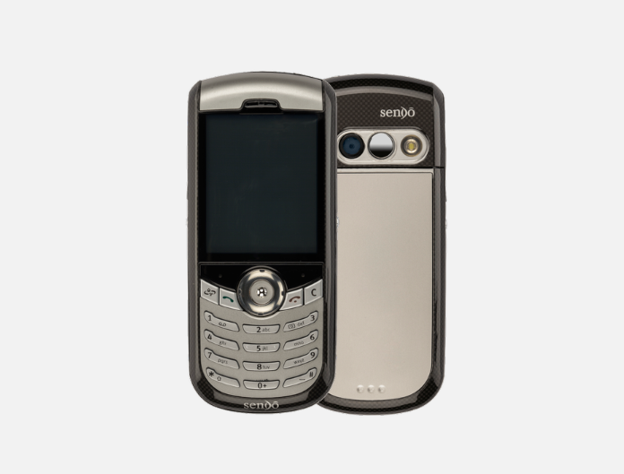 Sendo X smartphone with Symbian OS, camera, and media support
