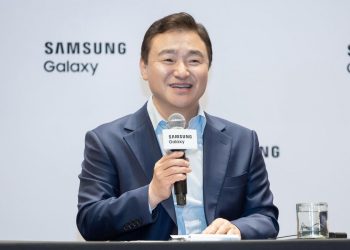 Samsung Tri-Fold Smartphone Coming in 2025, President Confirms