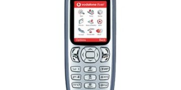 Sendo SV663 phone with VGA camera and color screen