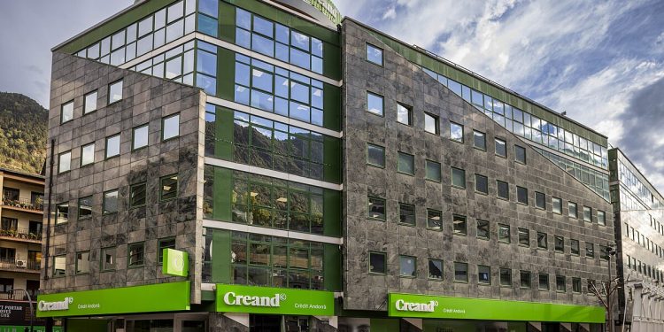 Crèdit Andorrà SWIFT code: CRDAADAD explained (step-by-step)