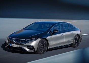 Mercedes-Benz EQS 580 4MATIC Full Specs & Performance Review