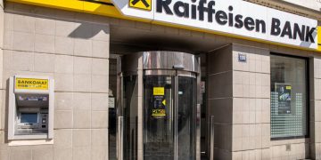 Raiffeisen Bank Albania SWIFT code: SGSBALTX explained (step-by-step)