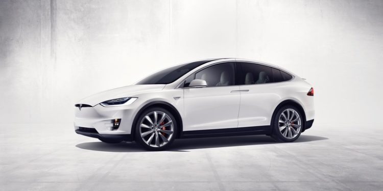 Tesla Model X 75D Review: Specs, Range & Performance