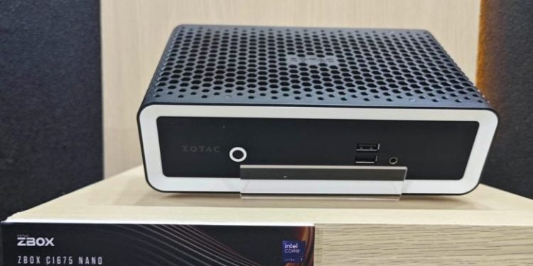 Zotac ZBOX CI675 nano: Fanless Mini PC with Intel Arrow Lake-U