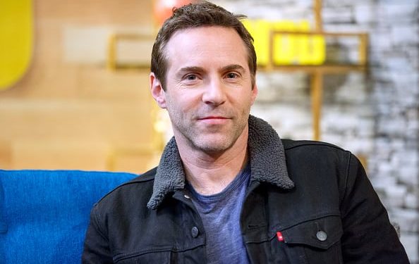 Alessandro Nivola Net Wort