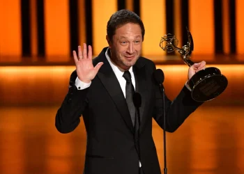 Ebon Moss-Bachrach Net Worth: $4 Million Emmy-Winning Actor
