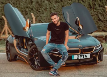 Enes Batur Net Worth