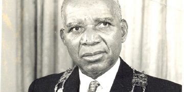 Hastings Kamuzu Banda Biography