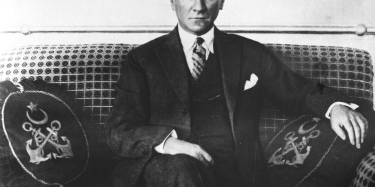 Kemal Atatürk: President of Turkey (1923–1938)