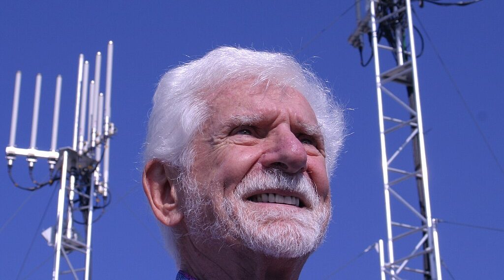Martin Cooper: The Visionary Behind the First Handheld Cell Phone