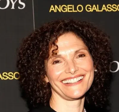 Mary Elizabeth Mastrantonio Net Worth