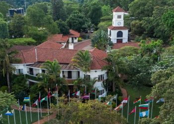 Rosslyn Academy School Fees, Location, and Key Contacts