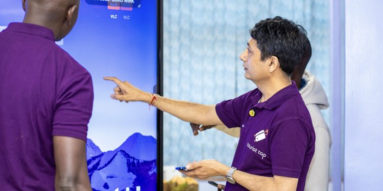 Tourists Can Now Pay Kenyan Traders Without Local SIM