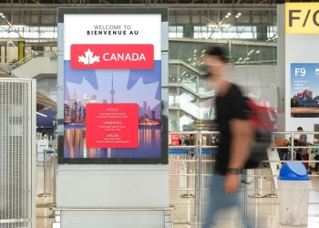 Enhancing Travel Experiences with Transportation Digital Signage