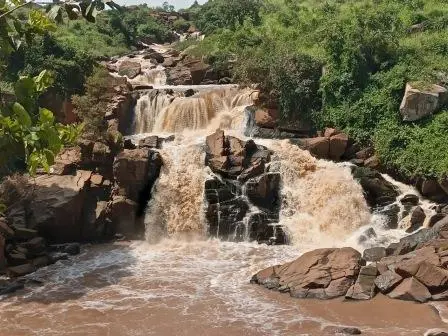 Mwikhupo Falls: A Little-Known Beauty
