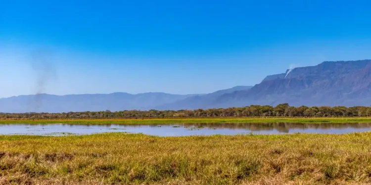 Lake Kamnarok National Reserve