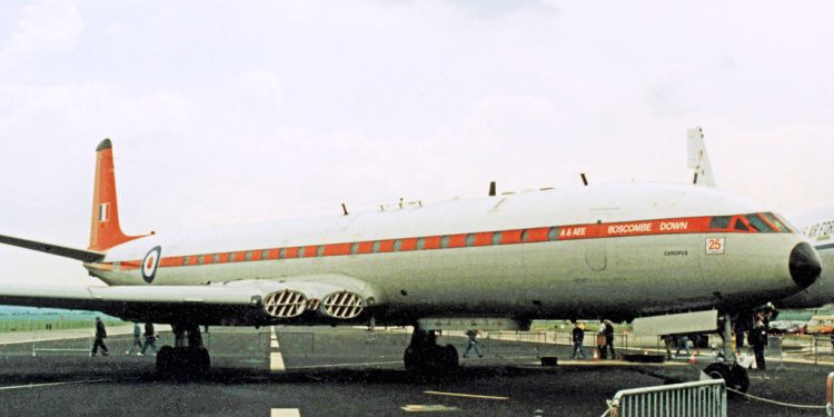 Aeroplane and Armament Experimental Establishment: A History of Military Aviation Innovation