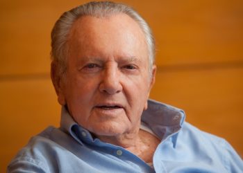 Morris Kahn Billionaire Profile