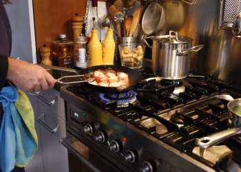 Gas Stove Safety – 20 Tips You Need to Know
